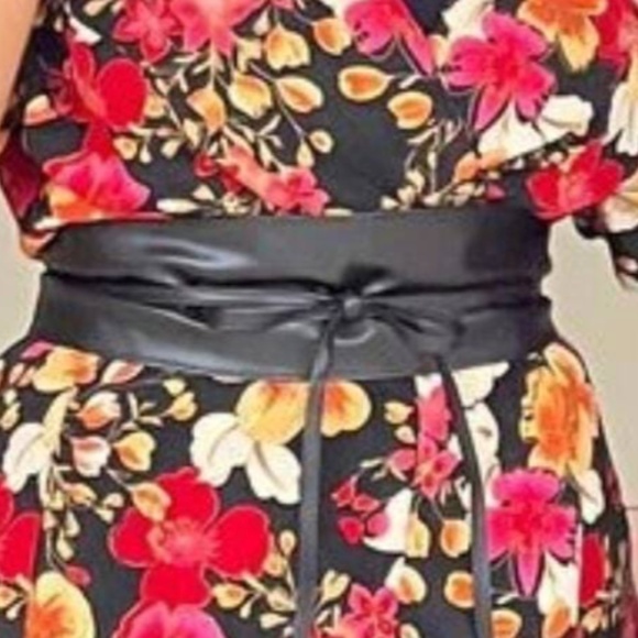 Luxe Vegan Leather Wrap Belt - Picture 6 of 6